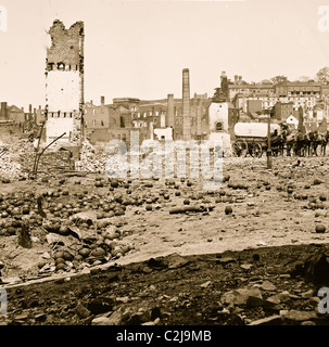 Richmond, Va. Terrains de l'Arsenal en ruine avec des coups de canon Banque D'Images