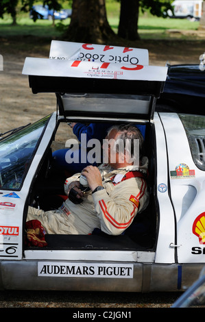 Stock photo une Porsche 906 1966 dans le tour auto optic 2000 en 2011. Banque D'Images