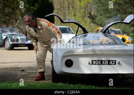 Stock photo une Porsche 906 1966 dans le tour auto optic 2000 en 2011. Banque D'Images