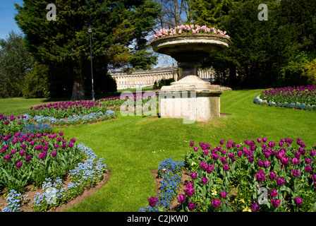 Royal Crescent de Bath, Victoria Park, Somerset, England, UK. Banque D'Images