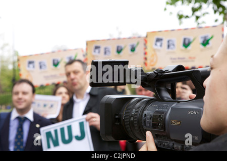 Protestation d'Aljazeera NUJ libre l'équipage en Libye Banque D'Images