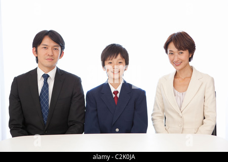 Portrait de Junior High School Boy et les Parents Banque D'Images