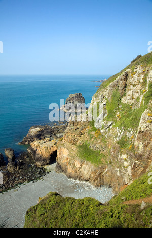 Les Autelets falaises piles paysage côtier de la côte ouest de l'île de Sark Channel Islands Banque D'Images