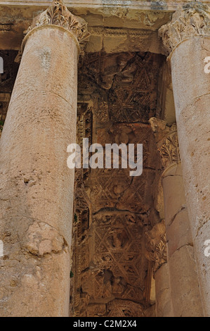 Ruines du temple de Baalbek, dans la vallée de la Bekaa, au Liban Banque D'Images