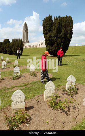 Pierres tombales de soldats musulmans, Verdun, France Banque D'Images