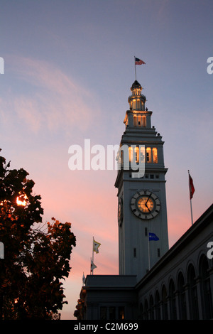FERRY BUILDING CLOCK TOWER SAN FRANCISCO États-unis 10 Novembre 2010 Banque D'Images