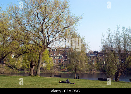 L'un des étangs de Highgate, Hampstead Heath, Londres Banque D'Images