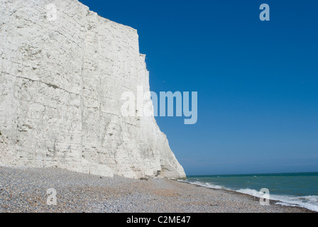 Les falaises blanches de Seven Sisters Beach, East Sussex, Angleterre Banque D'Images