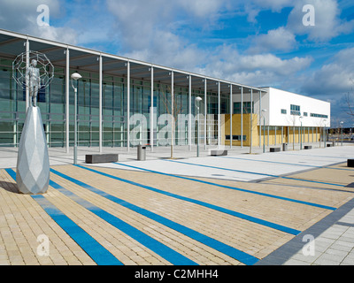 Hampshire County Council Sir John Hunt de l'Everest, Basingstoke. Banque D'Images