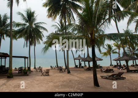 Belle et longue plage sur l'île de Phu Quoc au Vietnam Banque D'Images