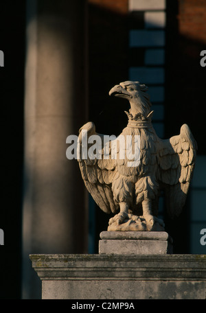 Osterley Park (1763-67) Eagle sculpture par Robert Adam. - Isleworth, Londres. - Sculptures et frises, Londres Banque D'Images