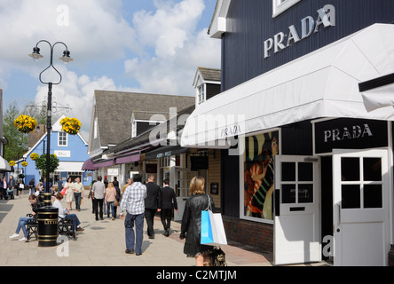 Bicester Village, a prétendu être le premier Designer Outlet Shopping destination en Europe. Bicester. L'Oxfordshire, Angleterre. Banque D'Images