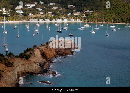 Yachts au mouillage à English Harbour, Antigua-et-Barbuda Banque D'Images