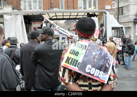 Culture Smiley Protest New Scotland Yard No Justice No Peace 'Qui a tué Smiley Culture' Banque D'Images