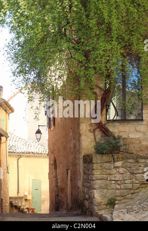 Le village pittoresque de LAcoste dans le Luberon regional park Banque D'Images