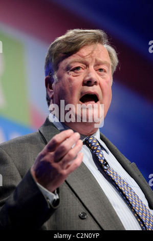 Ken Clarke aborde le premier jour du printemps conservateur Forum, Brighton, 27 février 2010. Banque D'Images