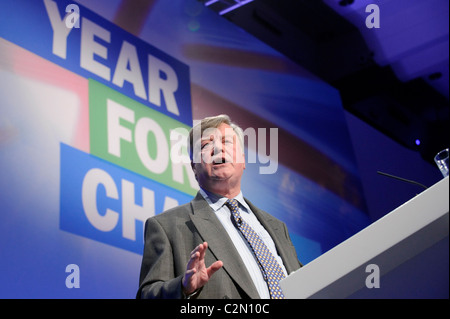 Ken Clarke aborde le premier jour du printemps conservateur Forum, Brighton, 27 février 2010. Banque D'Images