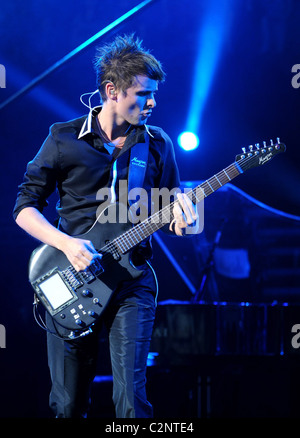 Matthew Bellamy de Muse effectuant au TCT - le Teenage Cancer Trust concert au Royal Albert Hall de Londres, Angleterre - Banque D'Images