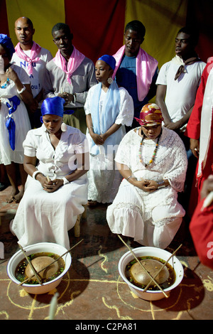 Cérémonie vaudou à Port-au-Prince à l'occasion du premier anniversaire du séisme de 2010 à Haïti. Banque D'Images