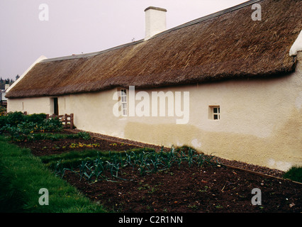 Naissance du poète écossais Robert Burns, mi - cottage du 18ème siècle. Alloway, Ayrshire, Ecosse. Banque D'Images