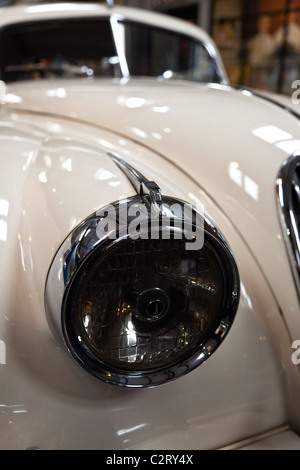 Jaguar XK140 à la Lakeland Motor Museum, Cumbria, England, UK. Banque D'Images