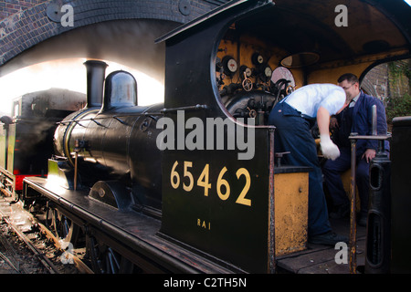 Train à vapeur station à Norfolk Weybourne en attente de partir pour le voyage à Holt. Banque D'Images