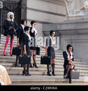 Des membres de la troupe sur le tournage de « Ugly Betty » à Manhattan New York City, USA - 21.07.08 Anthony Dixon Banque D'Images