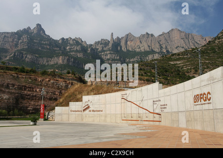 La gare de Montserrat (montagne dentelée), chemins de fer à crémaillère Cremallera de Montserrat. La Catalogne, Espagne, Europe Banque D'Images