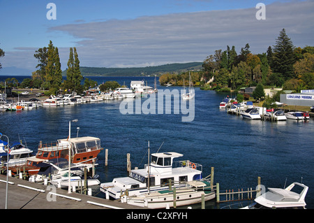 Boat Harbour Marina, le Lac Taupo, Taupo, île du Nord, de la région de Waikato, Nouvelle-Zélande Banque D'Images