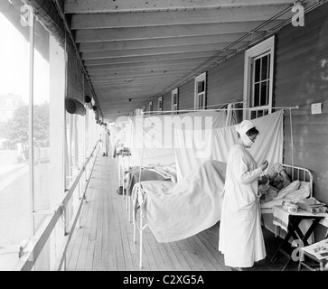Walter Reed Hospital Ward de la grippe durant une pandémie de grippe, vers 1920 Banque D'Images