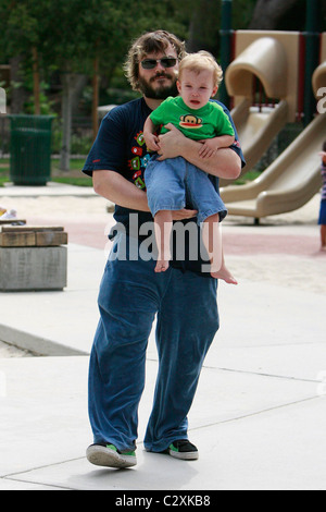 Jack Black with his son Samuel Black at Coldwater Park Los Angeles,  California - 11.10.09 Stock Photo - Alamy