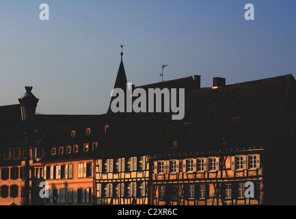 Soir, Wissembourg, Alsace, France Banque D'Images