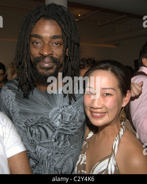 Seu Jorge (à gauche) et l'invité Mercedes-Benz Fashion Week Spring 2009 - Carlos Miele - Afterparty à Espassa La ville de New York, USA - Banque D'Images