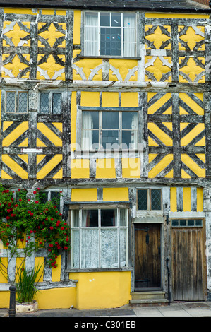 De style Tudor, maison à pans de bois dans la rue Corve, Ludlow, Shropshire, Angleterre Banque D'Images