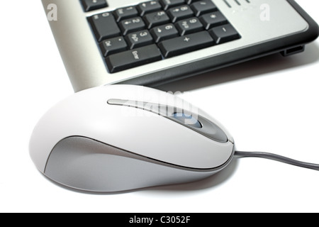 Close up de la souris et du clavier isolé sur fond blanc. Banque D'Images