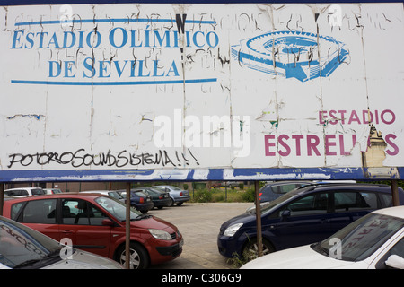 Paysage de l'ancien site Olympique, le centre d'attention pour les soumissions d'unsuccesful 1999/2003, envahis par la végétation et sous-utilisés. Banque D'Images