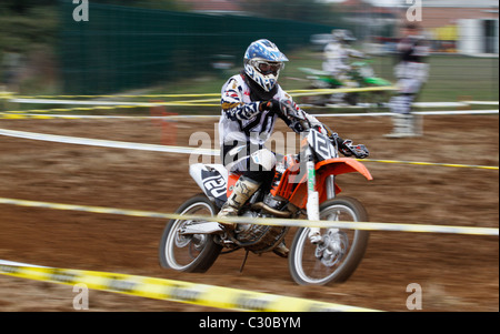 Course de motocross dans la campagne de Turin Banque D'Images