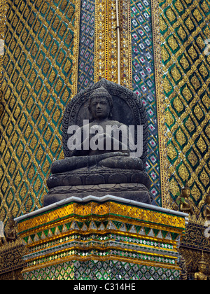 Statue de Bouddha dans le Grand Palais Banque D'Images