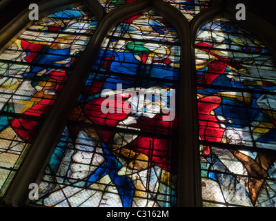 Vitrail dans la Cathédrale Notre-Dame de Senlis Oise France Banque D'Images