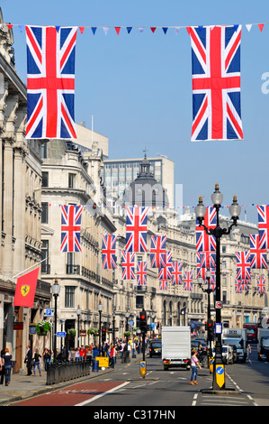 Regent Street London Union Jack pour les célébrations de mariage royal drapeaux Banque D'Images