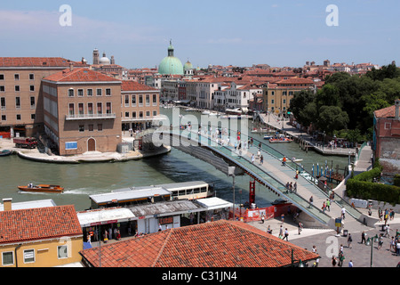 Vue panoramique SUR LE GRAND CANAL DE VENISE ET DE LA PIAZZA DI ROMA, Venise, Vénétie, Italie Banque D'Images