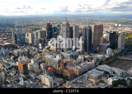 Le Central Business District de la ville de Melbourne en Australie, vu de l'édifice le plus de Melbourne, l'Eureka Tower. Banque D'Images