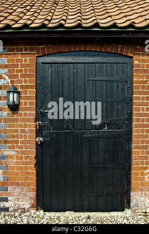 Vieille porte de grange en bois Banque D'Images