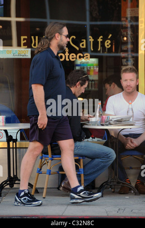 Russell Crowe laissant Euro cafe Los Angeles, Californie - 17.10.08 Banque D'Images