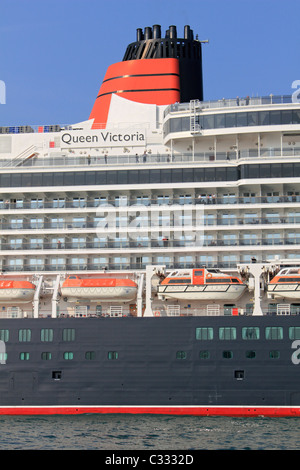 Bateau de croisière Cunard Queen Victoria à Southampton, Hampshire, Angleterre Eau UK Banque D'Images