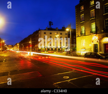 La coopération de Dublin, Dublin, Irlande, Fitzwilliam Street par nuit Banque D'Images