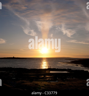 Coucher du soleil à Doolin, dans le comté de Clare, Irlande Banque D'Images