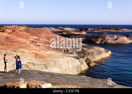 Pierre de granit littoral entre Elephant Rocks et les Verts piscine près de Danemark, William Bay National Park, le sud-ouest de l'Australie Banque D'Images