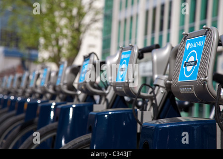 La banque Barclays cycle hire scheme à Londres Banque D'Images