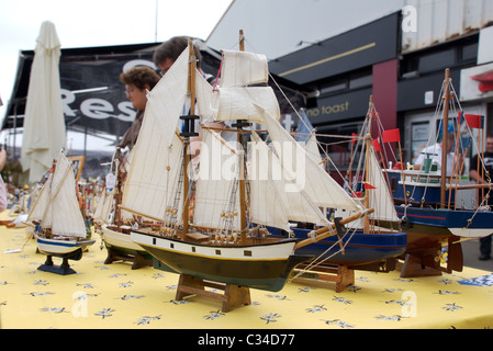 Collection de modèles de bateaux et navires sur le commerce maritime de Brest 2008, Festival, Bretagne, France Banque D'Images